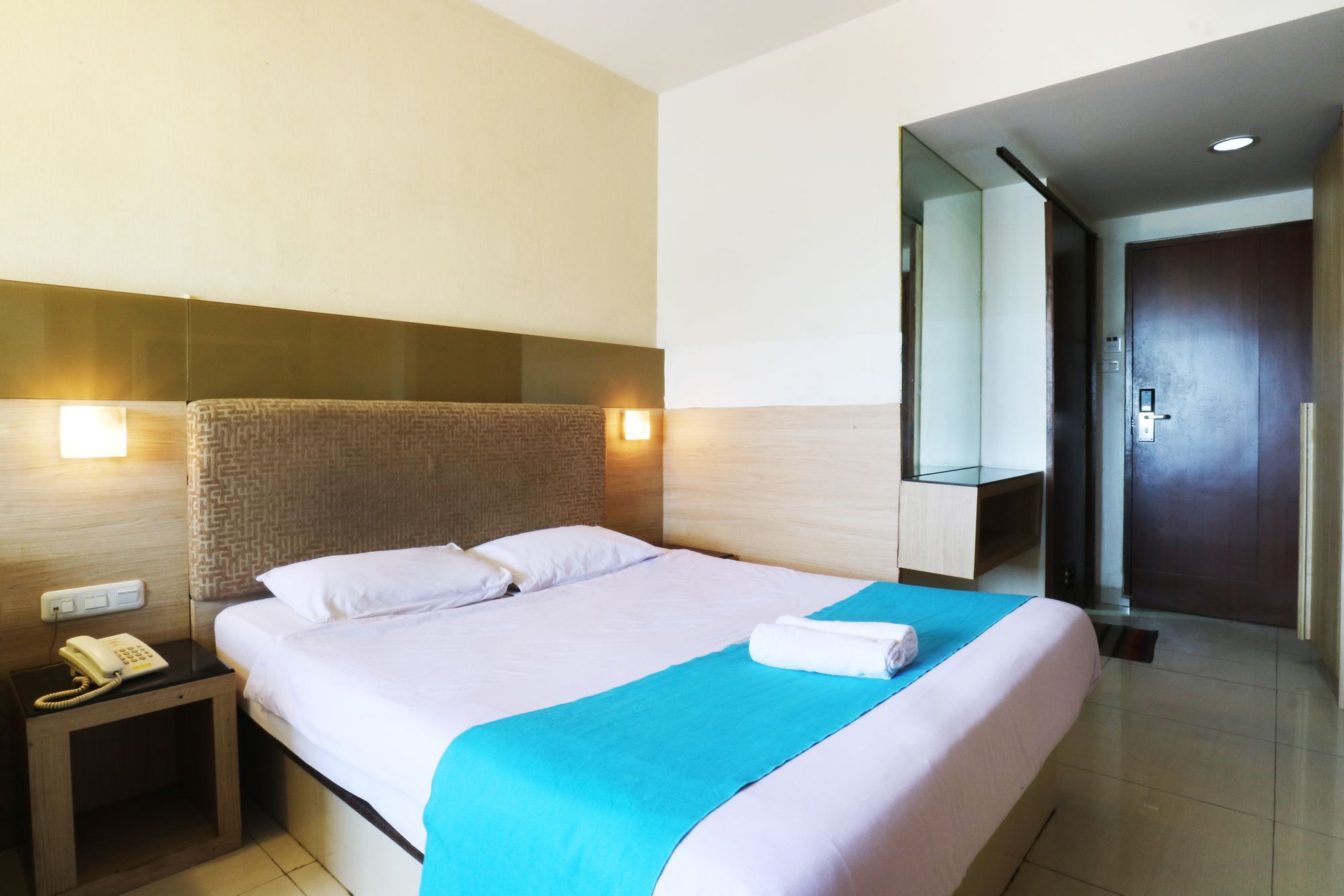 Penthouse Hotel Jakarta Exterior foto
